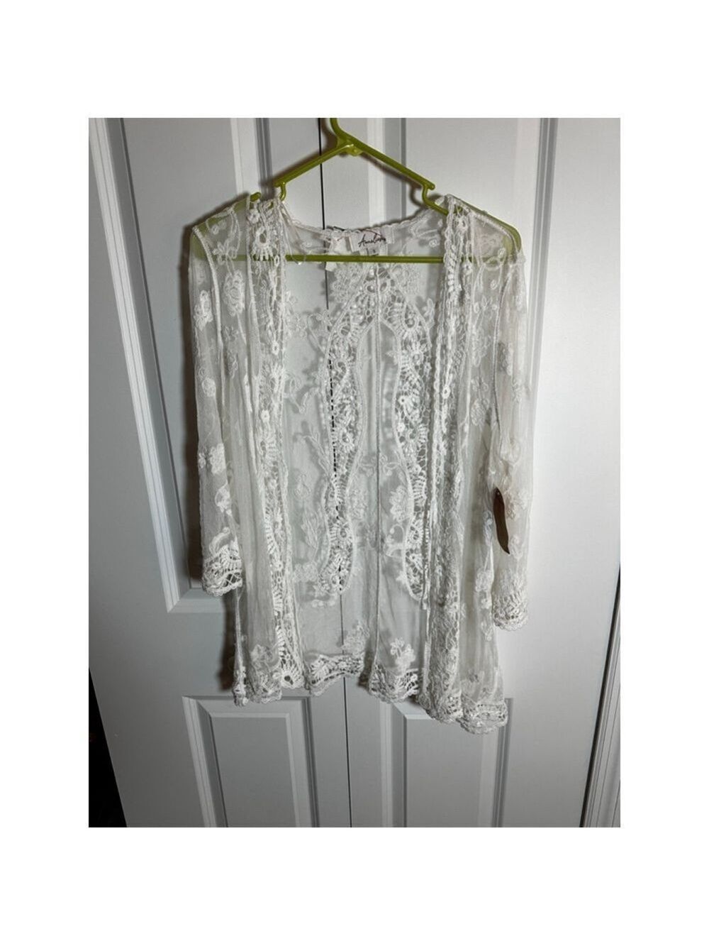 Anneliese White Lace Kimono size S
